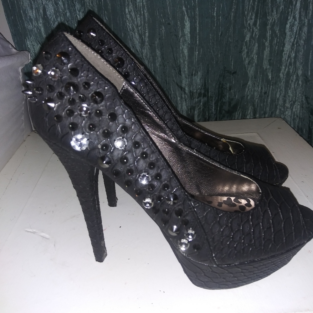 Dollhouse spiked heels